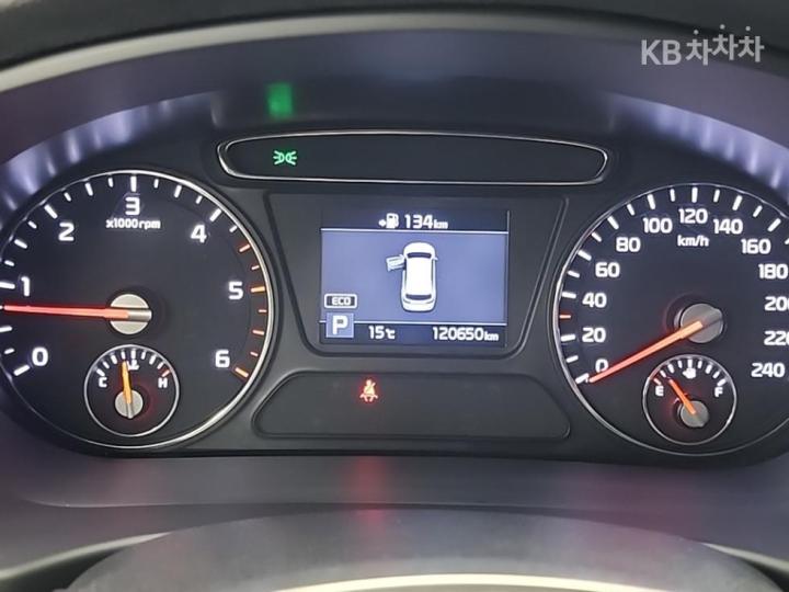 Kia Sorento 2.2 Diesel 2WD Number One Edition 7