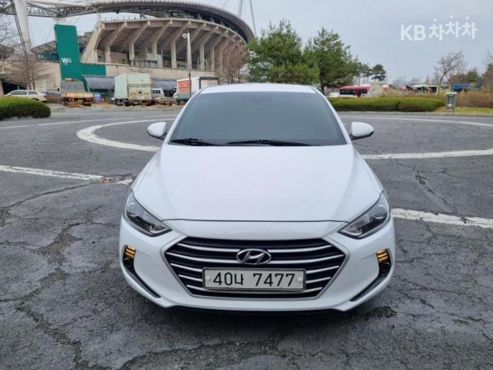 Hyundai Avante AD 1.6 GDi Value Plus 2