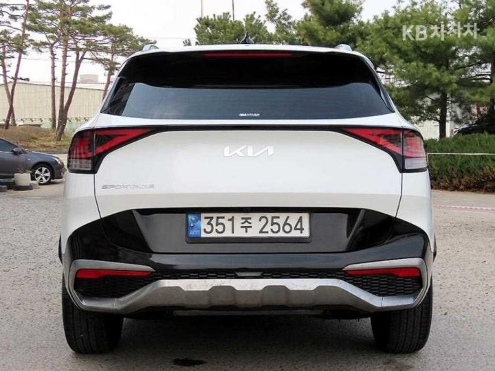 Kia Sportage The G1.6 T-GDI 2WD Noblesse 7