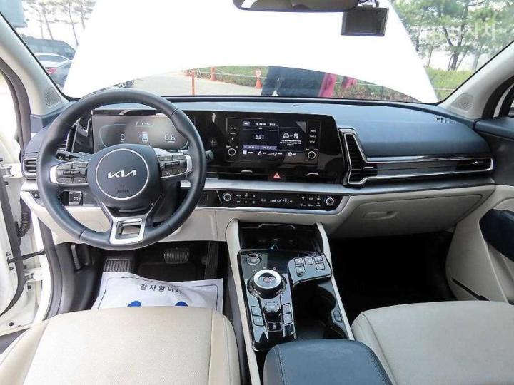 Kia Sportage The G1.6 T-GDI 2WD Noblesse 8