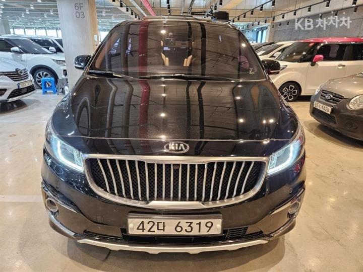 Kia Carnival 2.2 Diesel Noblesse 3