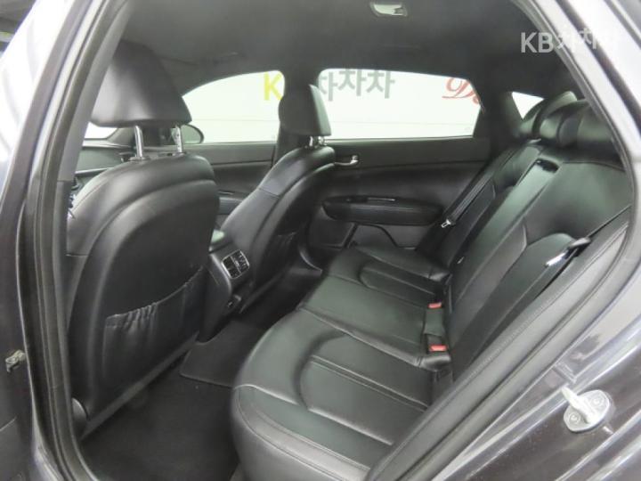 Kia K5 2.0 Gasoline MX Prestige 7
