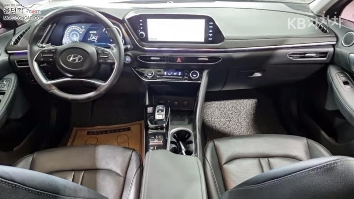 Hyundai Sonata DN8 2.0 Premium Millennium 8