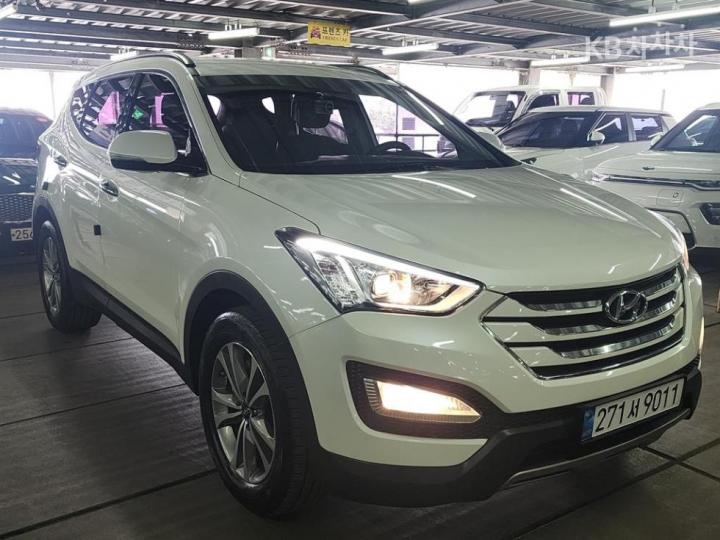 Hyundai Santa Fe DM R2.0 2WD PREMIUM Base Type 5