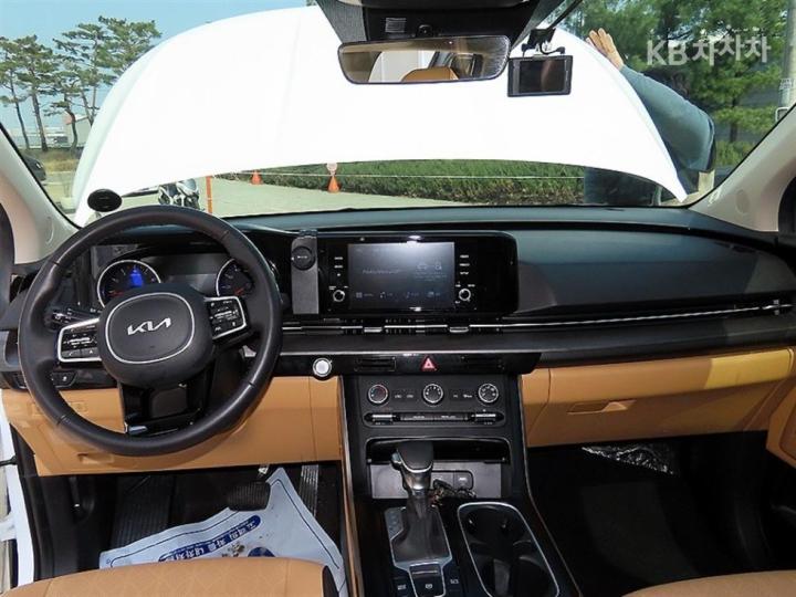 Kia Carnival G3.5 GDI Prestige 9