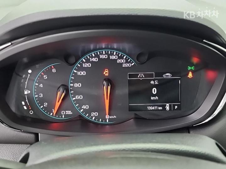 Chevrolet Trax 1.6 Diesel Perfect Black 7