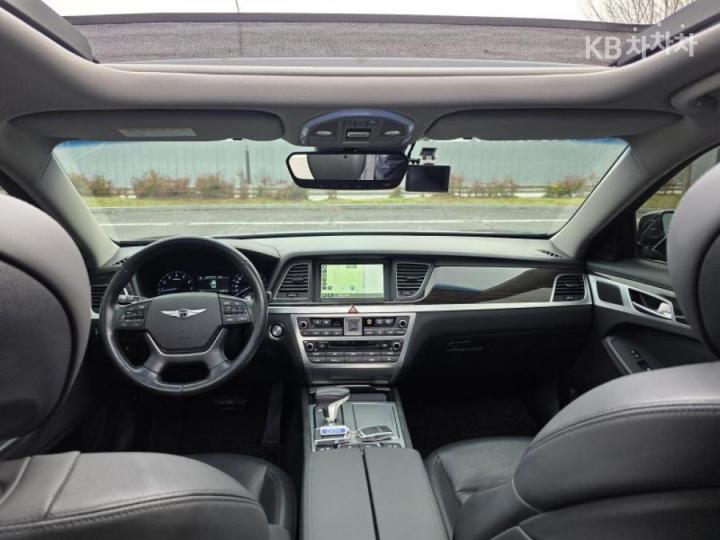 Genesis G80 3.3 GDI Luxury 9
