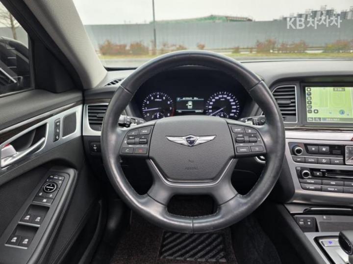 Genesis G80 3.3 GDI Luxury 10