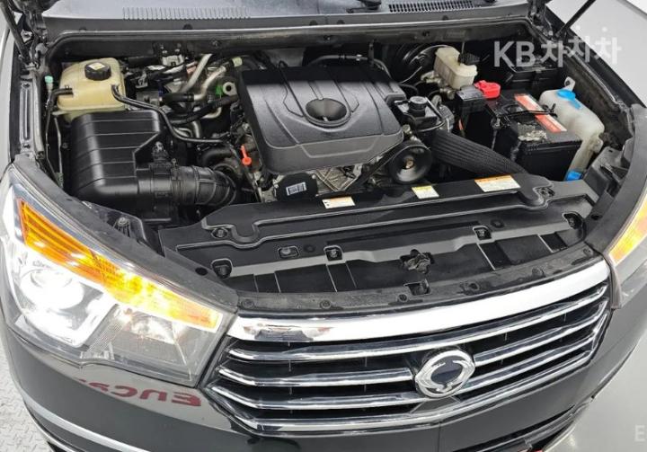 KG Mobility (Ssangyong) Korando Turismo 4WD TX 7