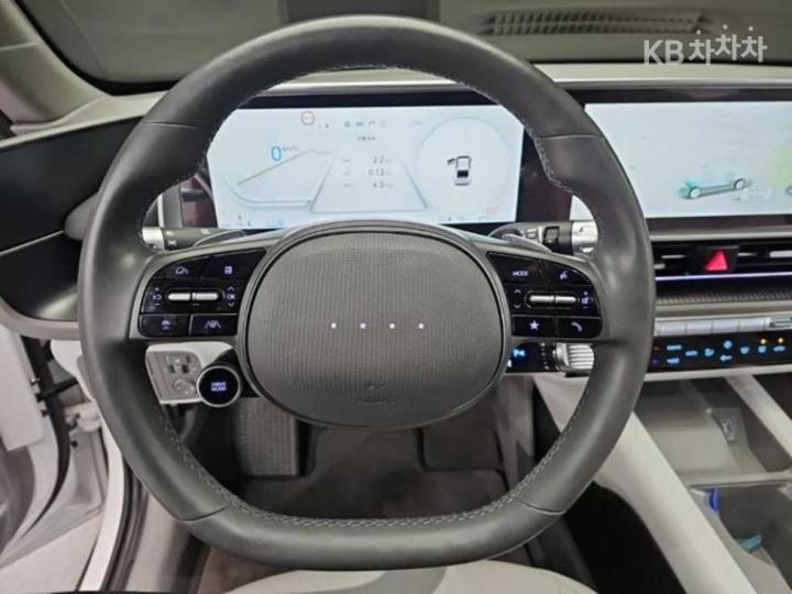 Hyundai IONIQ 6 CE Long Range Exclusive Plus 8