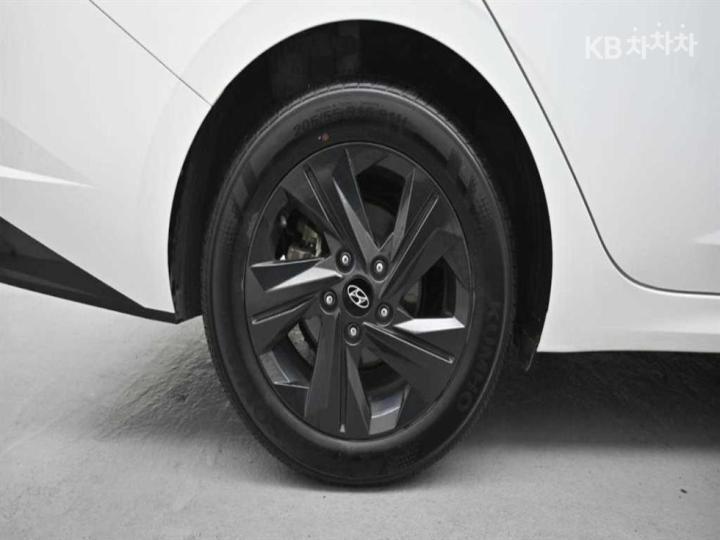 Hyundai Avante Hybrid CN7 Modern 6