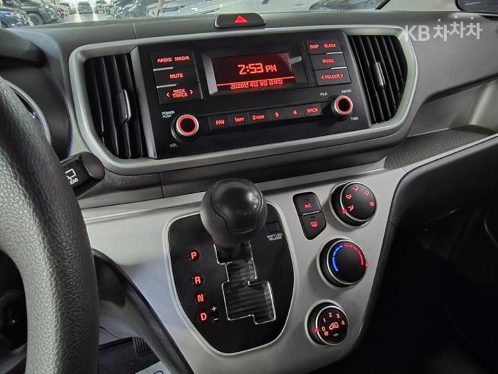 Kia Ray Van 1.0 Gasoline Van Base Type 9