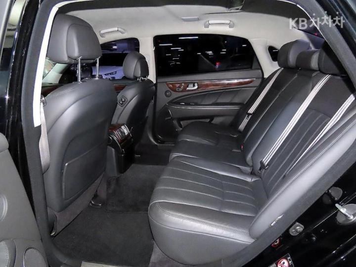 Hyundai Equus New VS380 Prestige 8