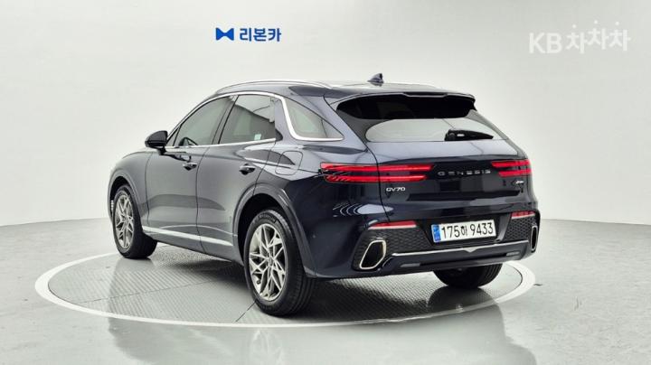 Genesis GV70 Gasoline 2.5T AWD 7