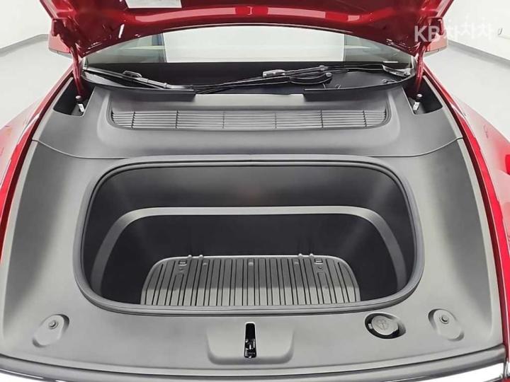 Tesla Model Y RWD Base Type 6