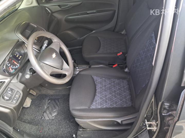 Chevrolet Spark LS Base Type 8
