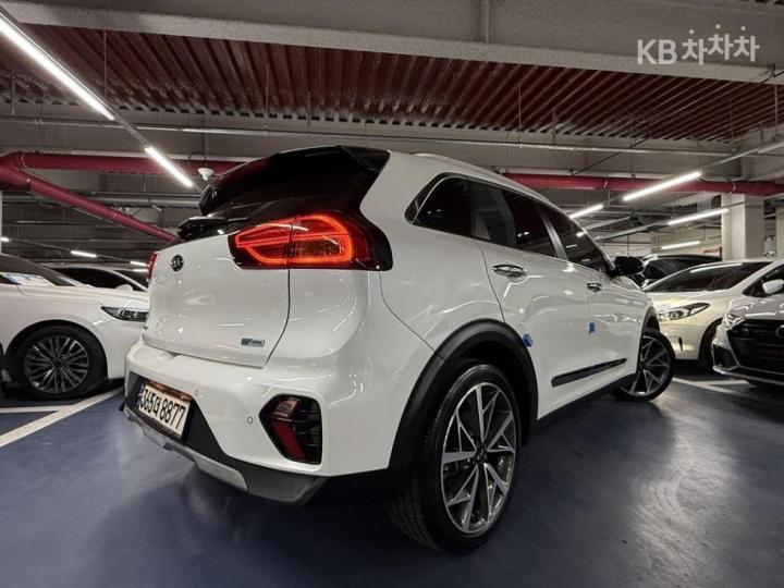 Kia Niro 1.6 HEV Noblesse Special 4