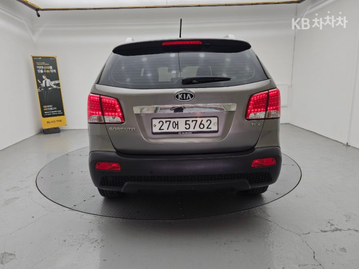 Kia Sorento R Diesel 2.0 2WD TLX Top Model 4