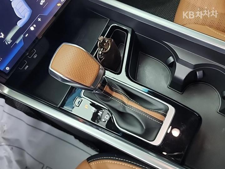 KG Mobility (Ssangyong) Torres J100 1.5 GDI Turbo T7 9