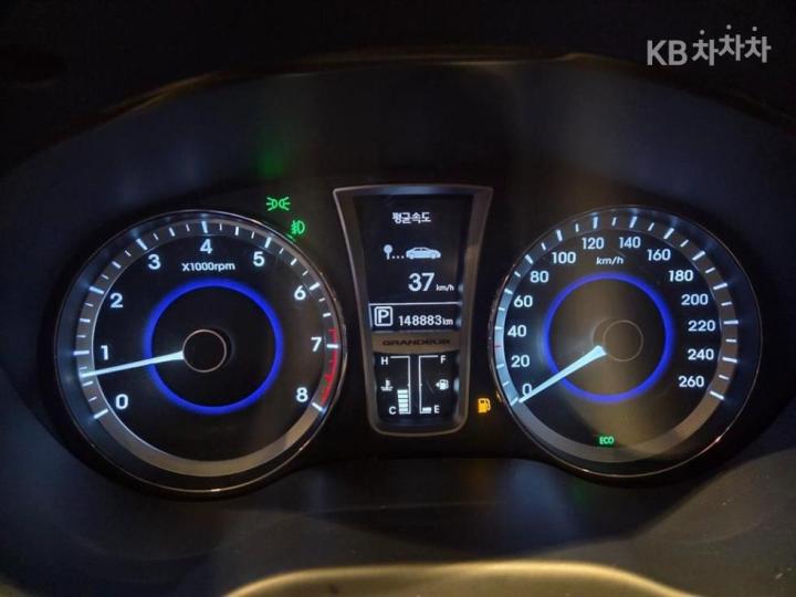 Hyundai Grandeur HG LPG HG300 Prime 9