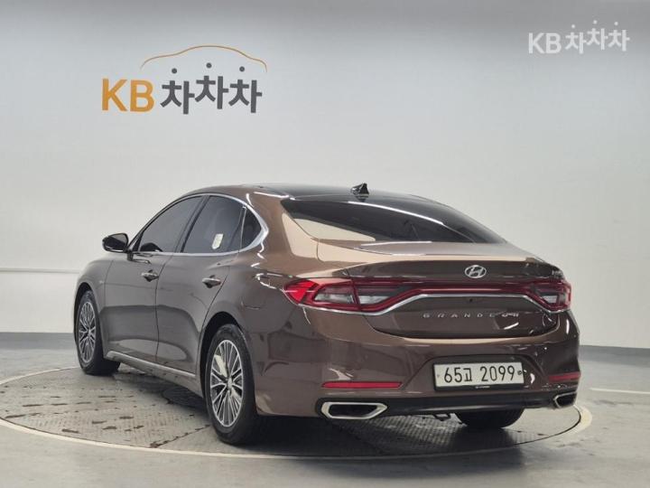 Hyundai Grandeur IG Hybrid Exclusive Special 3