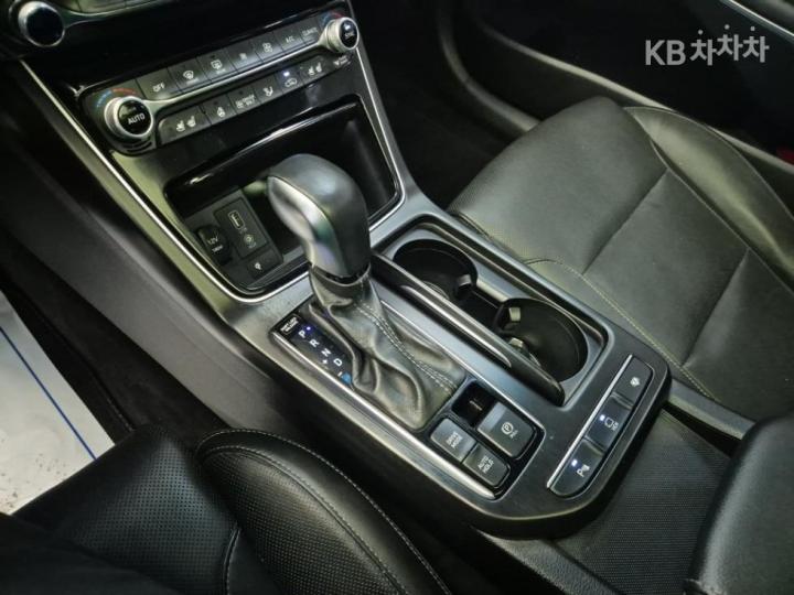 Hyundai Grandeur IG Hybrid Exclusive Special 9