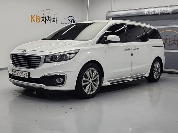 Kia Carnival 3.3 Gasoline Limousine President 2