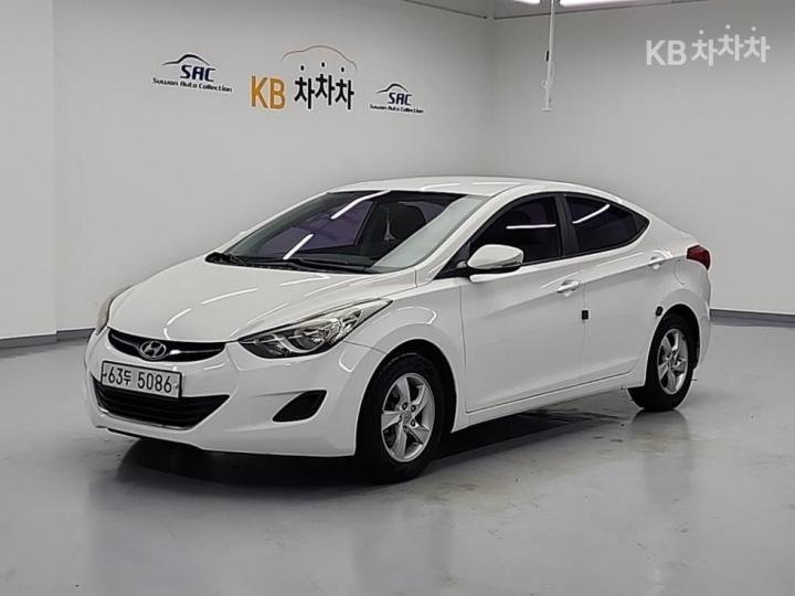Hyundai Avante MD M16 GDI Style