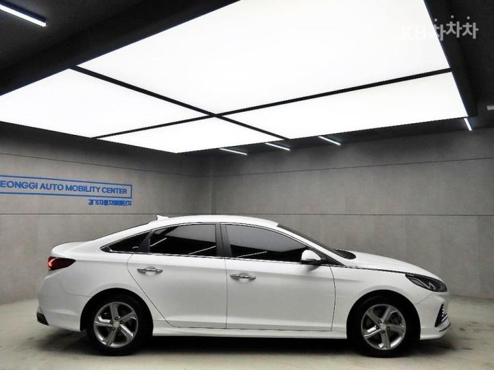 Hyundai Sonata New Rise 2.0 Modern 3