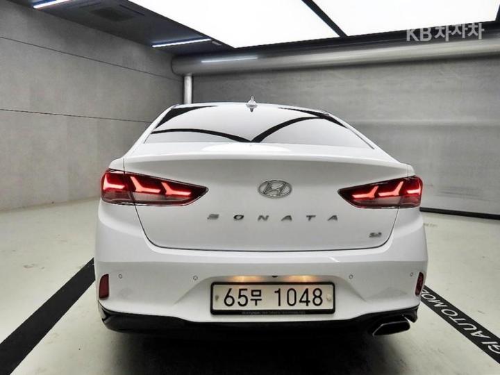 Hyundai Sonata New Rise 2.0 Modern 4
