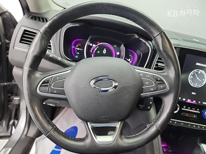 Renault QM6 2.0 4WD RE Signature 10