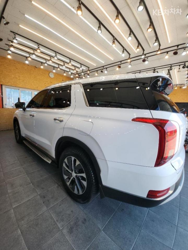 Hyundai Palisade 2.2 Diesel Exclusive 5