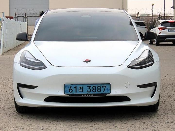 Tesla Model 3 Long Range 2