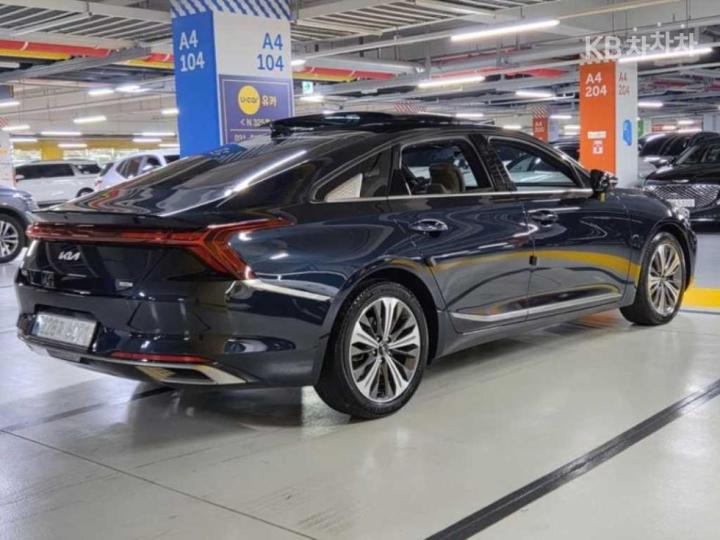 Kia K8 Hybrid 1.6 Turbo Signature 5