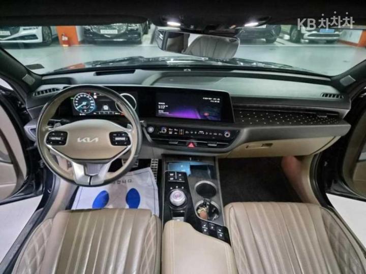 Kia K8 Hybrid 1.6 Turbo Signature 7