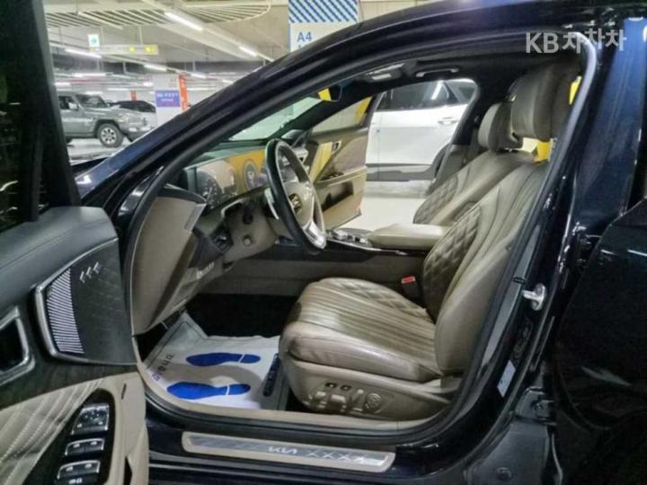 Kia K8 Hybrid 1.6 Turbo Signature 8