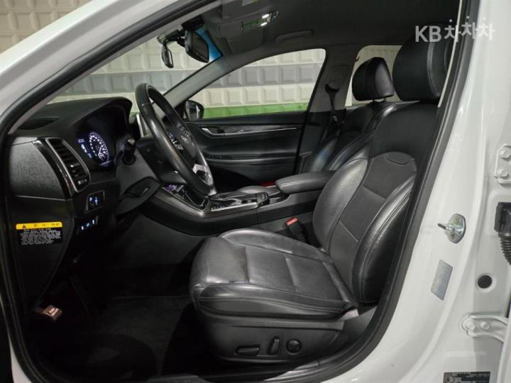 Hyundai Grandeur IG 3.0 LPi Modern Base Type 7