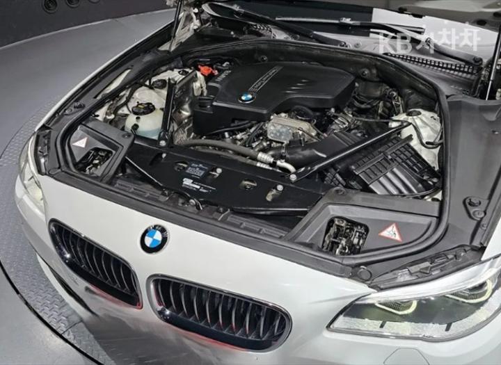 BMW 5 Series New 528i Luxury Plus F10 2010-2016 7