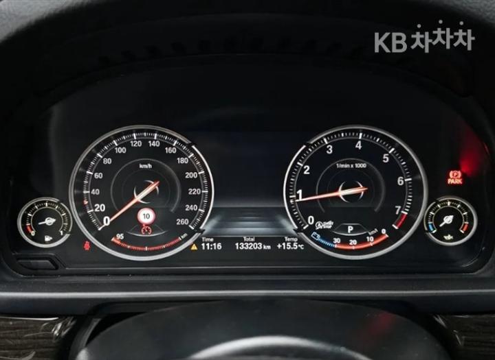 BMW 5 Series New 528i Luxury Plus F10 2010-2016 9