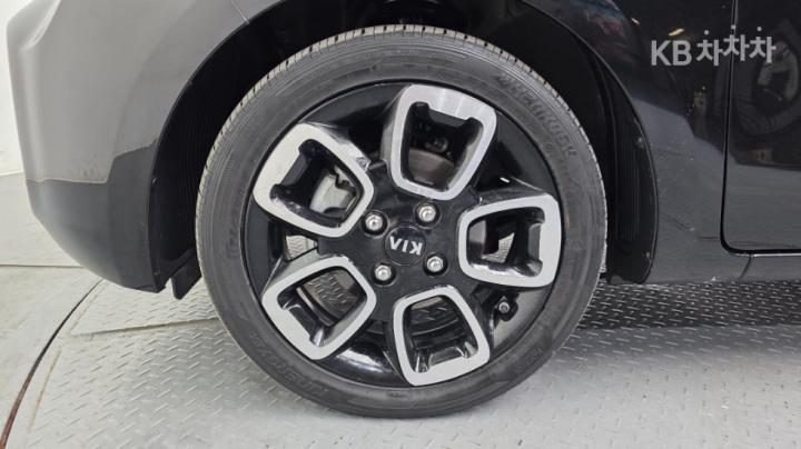 Kia Ray 1.0 Gasoline Prestige 6