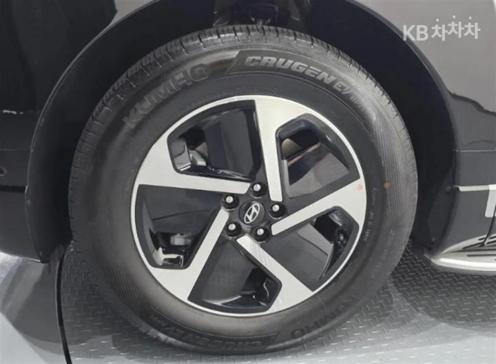 Hyundai IONIQ 9 EX Long Range 2WD Prestige 4