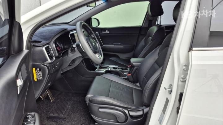 Kia Sportage The Bold Smart Stream D 1.6 Diesel 2WD Luxury 8