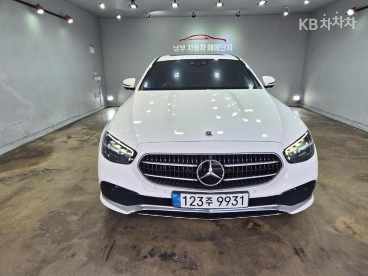 Mercedes-Benz E-Class W213 E250 Avantgarde