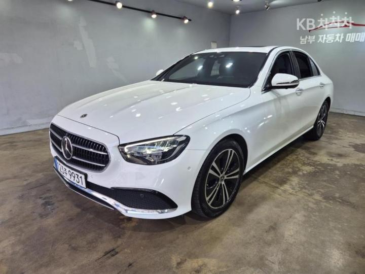 Mercedes-Benz E-Class W213 E250 Avantgarde 4