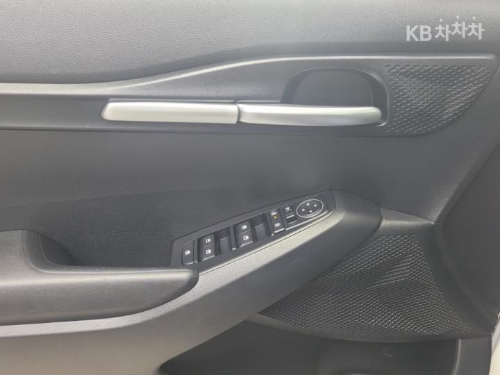 Kia Seltos SP2 1.6 T-GDI 2WD Trendy 8