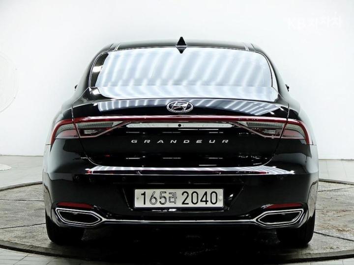 Hyundai Grandeur LPi 3.0 Modern 4