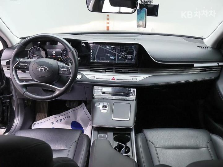 Hyundai Grandeur LPi 3.0 Modern 6