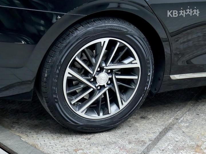 Hyundai Grandeur LPi 3.0 Modern 9