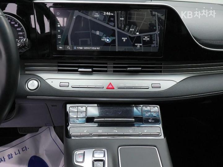 Hyundai Grandeur LPi 3.0 Modern 10