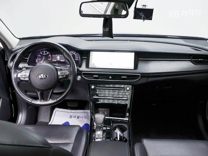 Kia K7 Premier 3.0 LPi Trendy 6